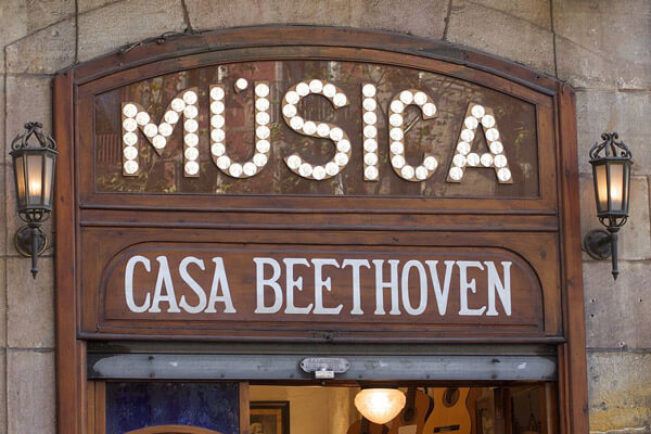 Cửa hàng Casa Beethoven - nơi cất giữ  